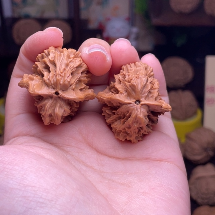 把件桃核闪购3小鸟