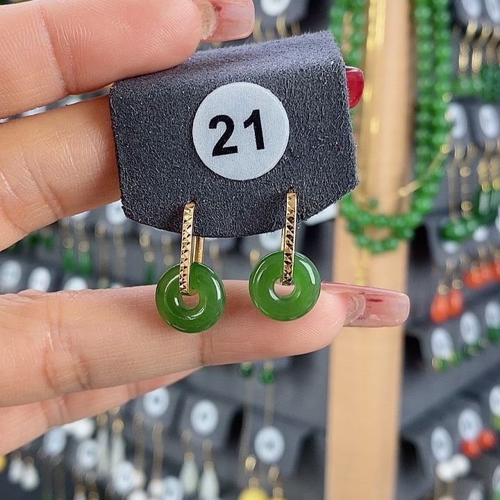 和田玉耳饰18K金镶嵌