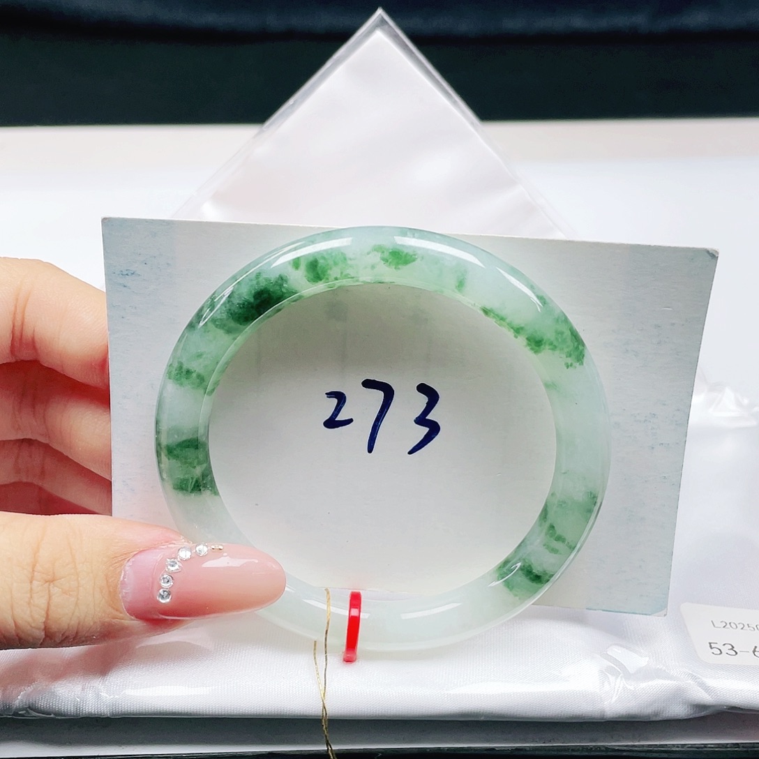 翡翠未镶嵌手镯 圆条53