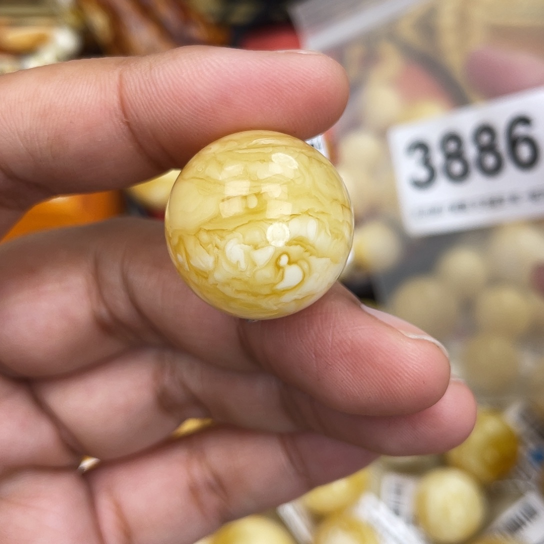 蜜蜡未镶嵌珠宝奇石沙眼22.7