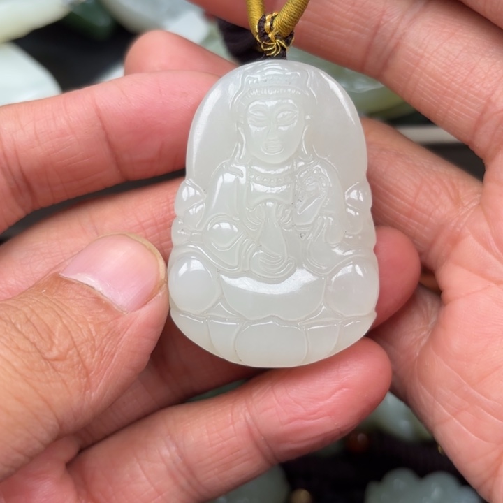 和田玉吊坠未镶嵌