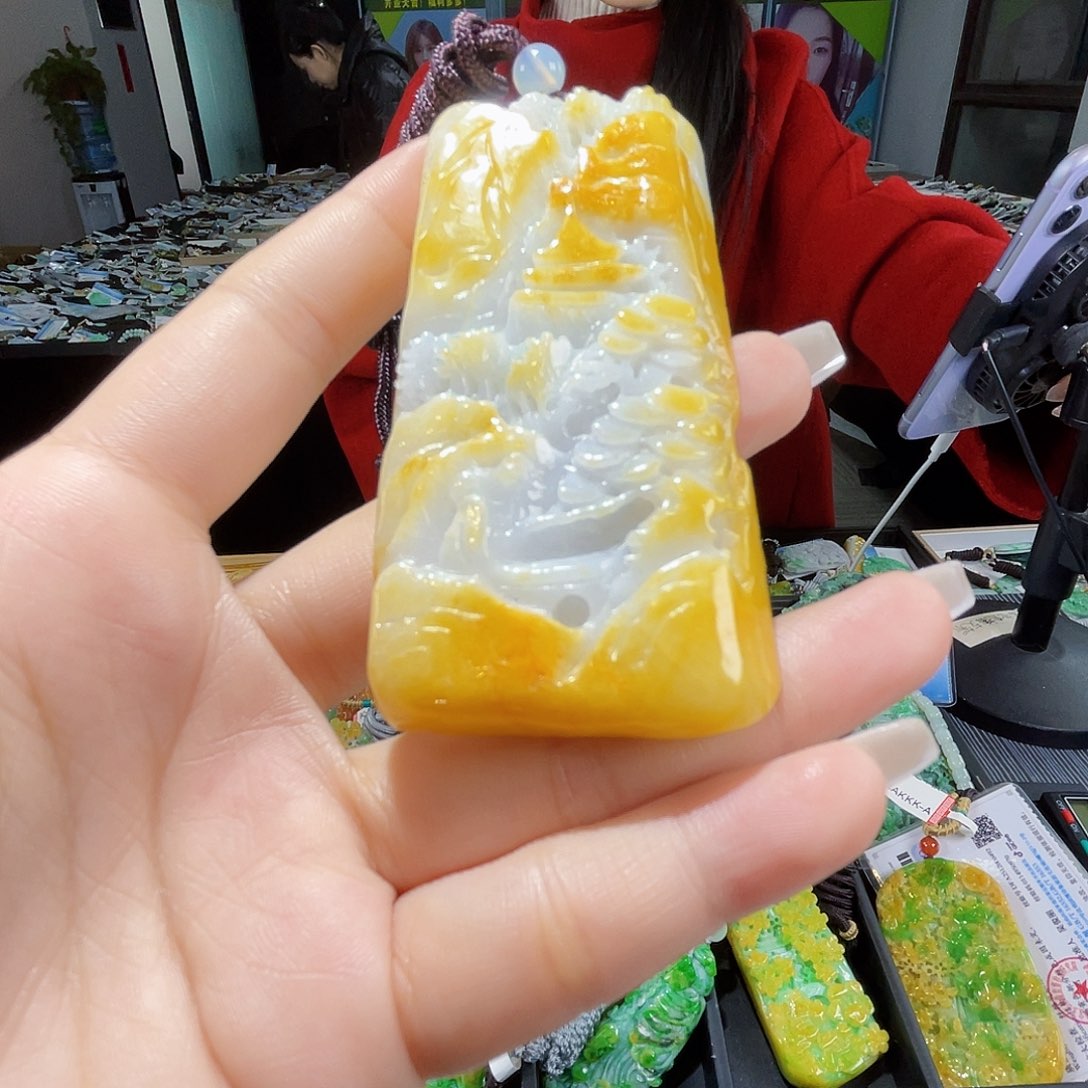 颈饰未镶嵌翡翠一