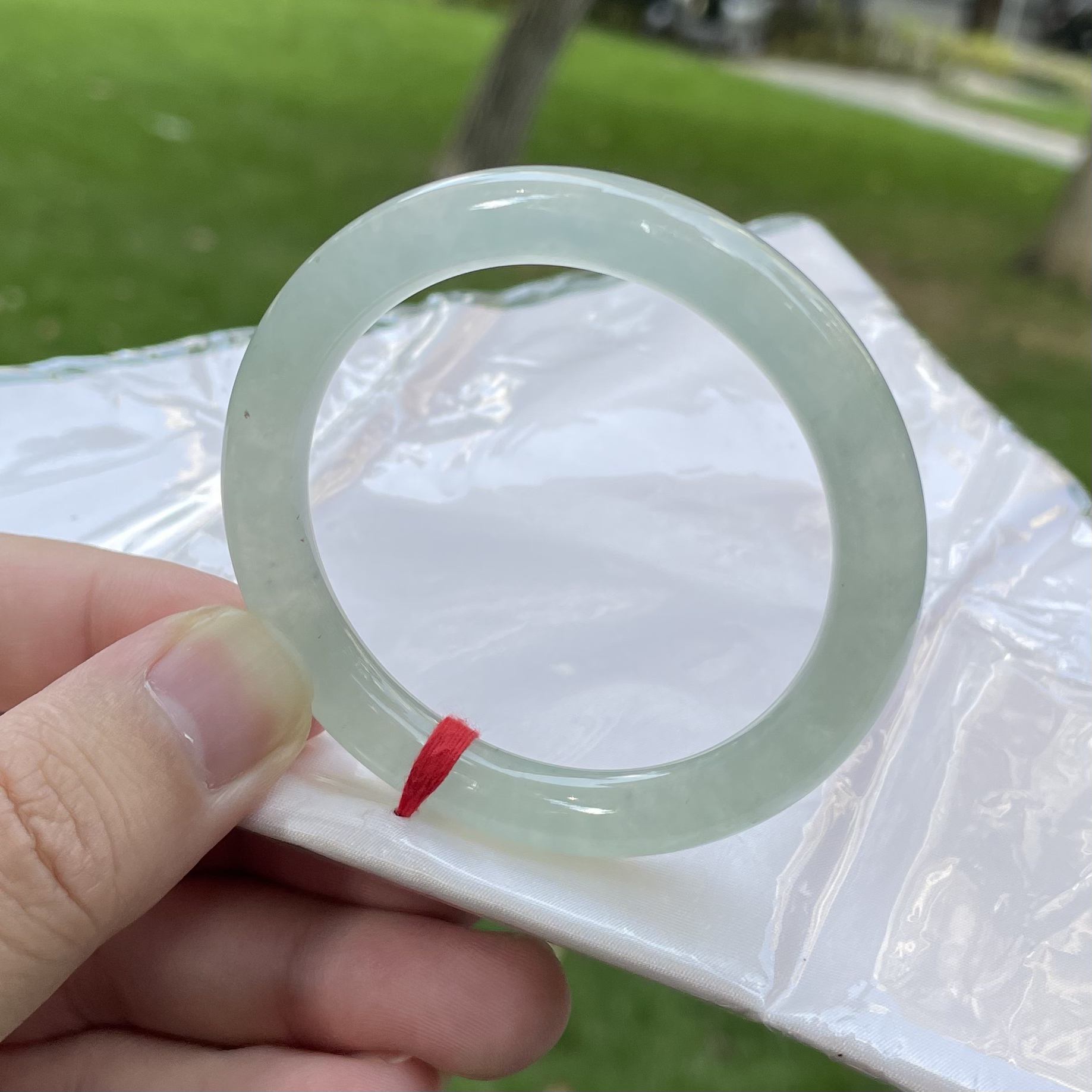 天然翡翠冰蓝晴起荧光手镯 五零点六圈口 圆条