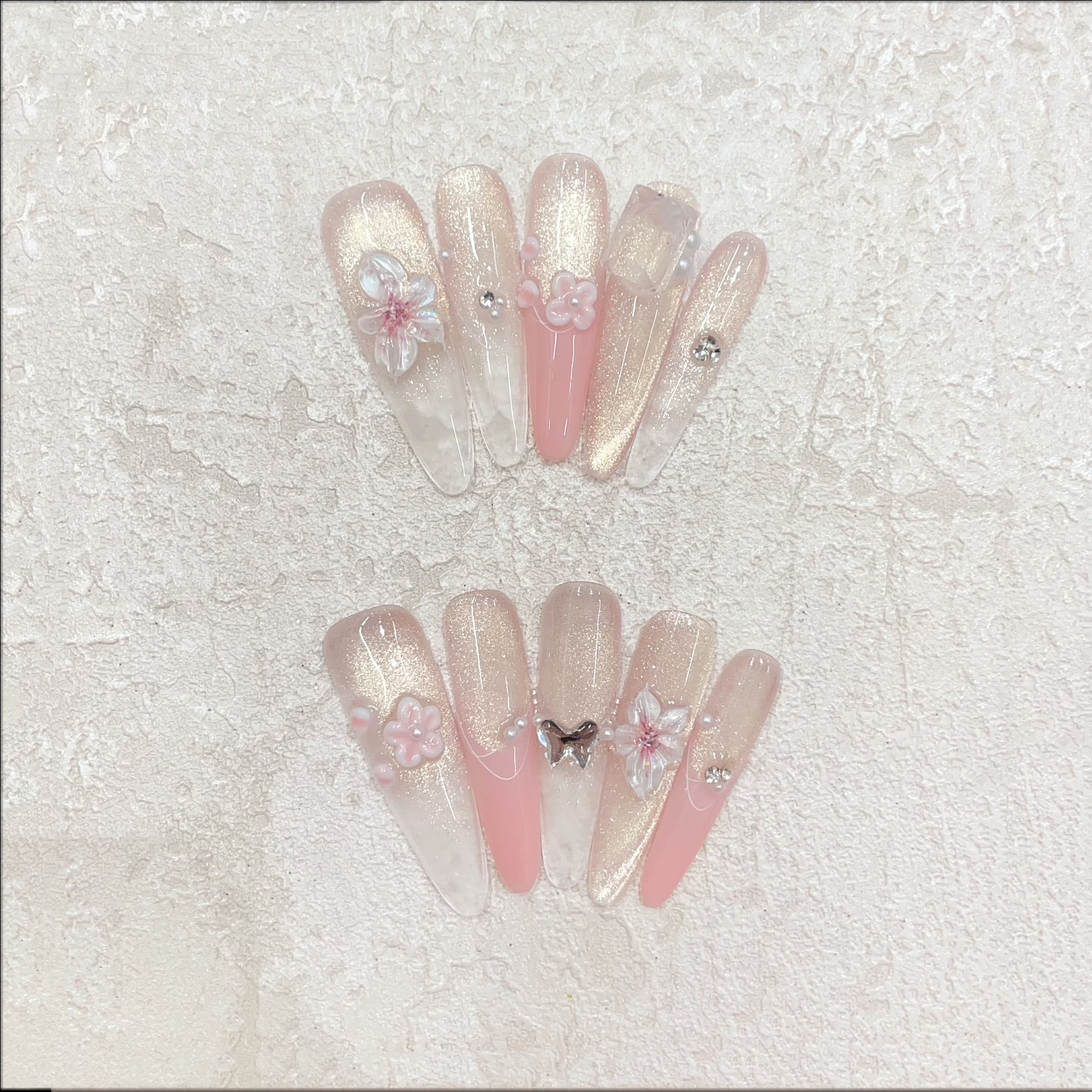 秋冬爆闪樱花粉高级感仙女粉搭配冰透花显白纯手工穿戴甲甲片美甲