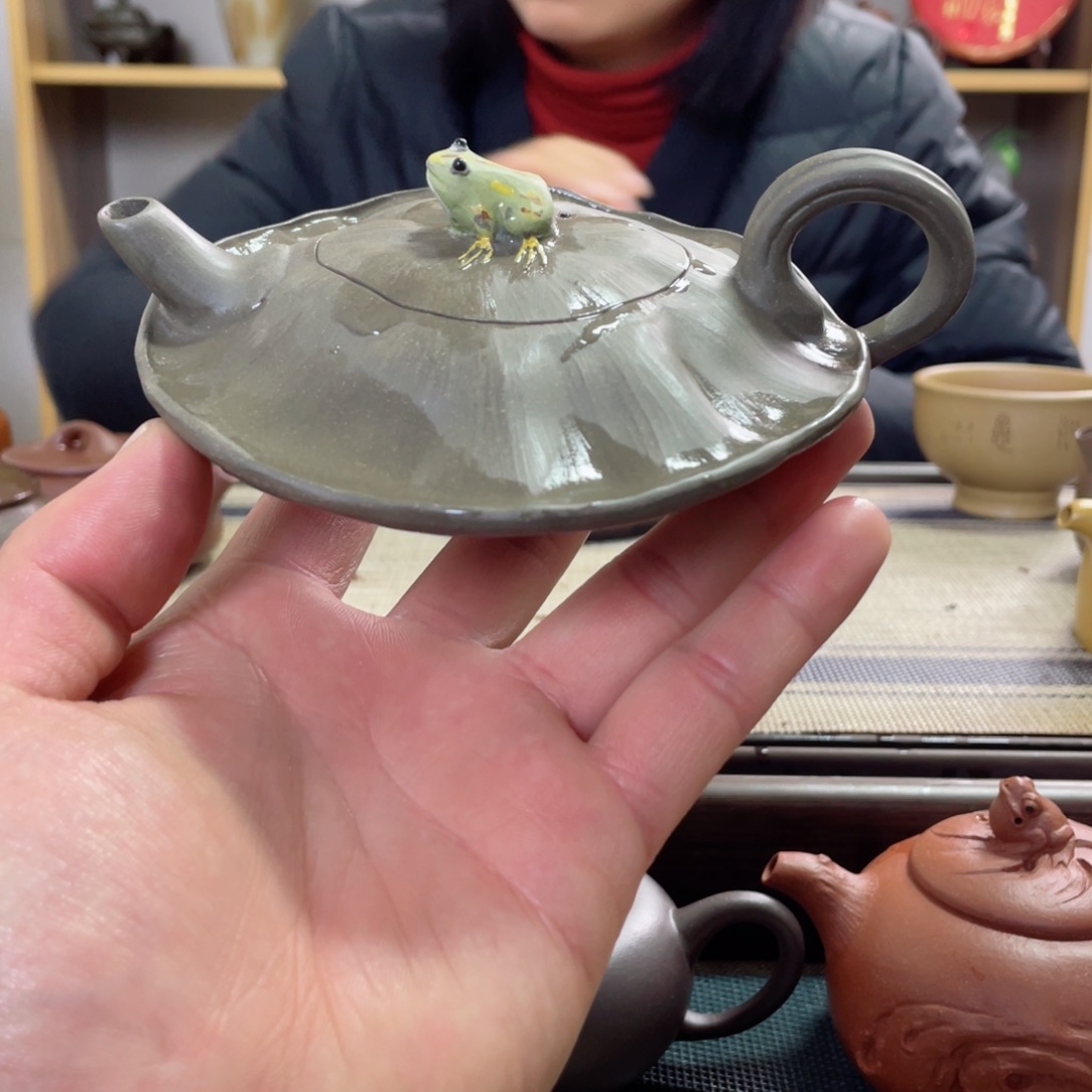 紫砂茶壶青蛙荷叶瓢