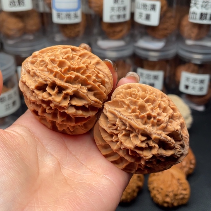 飞***羊吊坠文玩核桃招财鼠