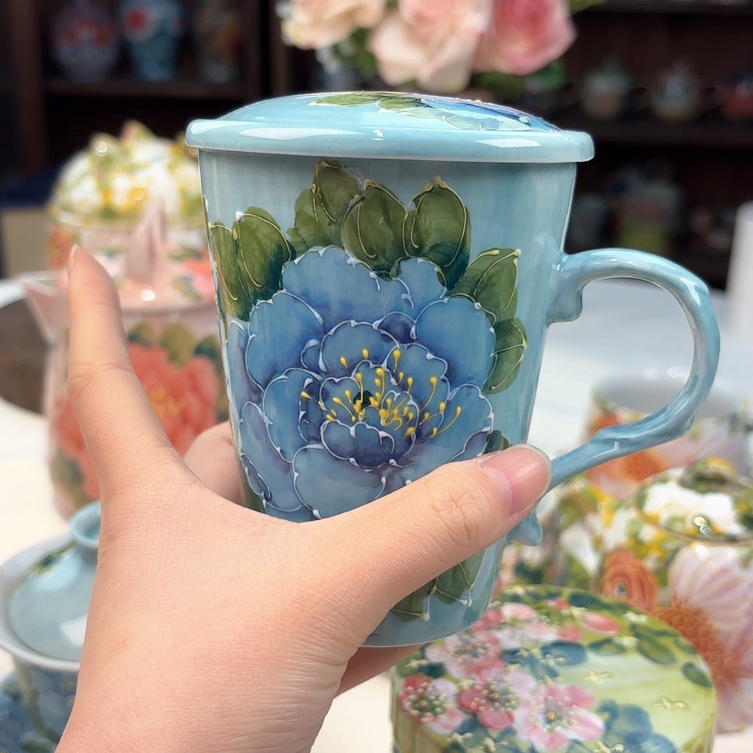 瓷片兔兔好可爱啊我