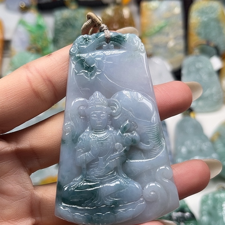 翡翠未镶嵌颈饰普贤