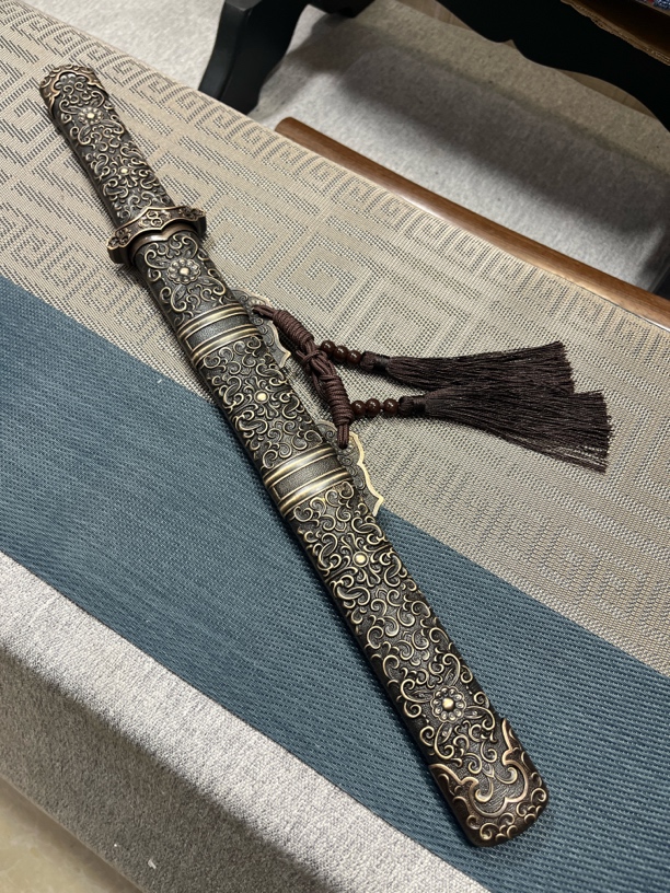 龙泉手工锻打刀剑定制（唐横短款纯铜花纹覆土烧）专拍链接