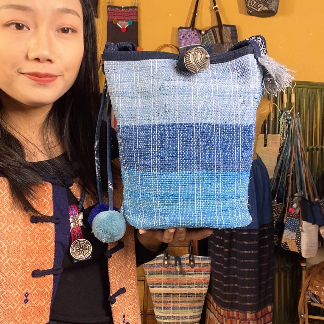 织绣手工裂织包包