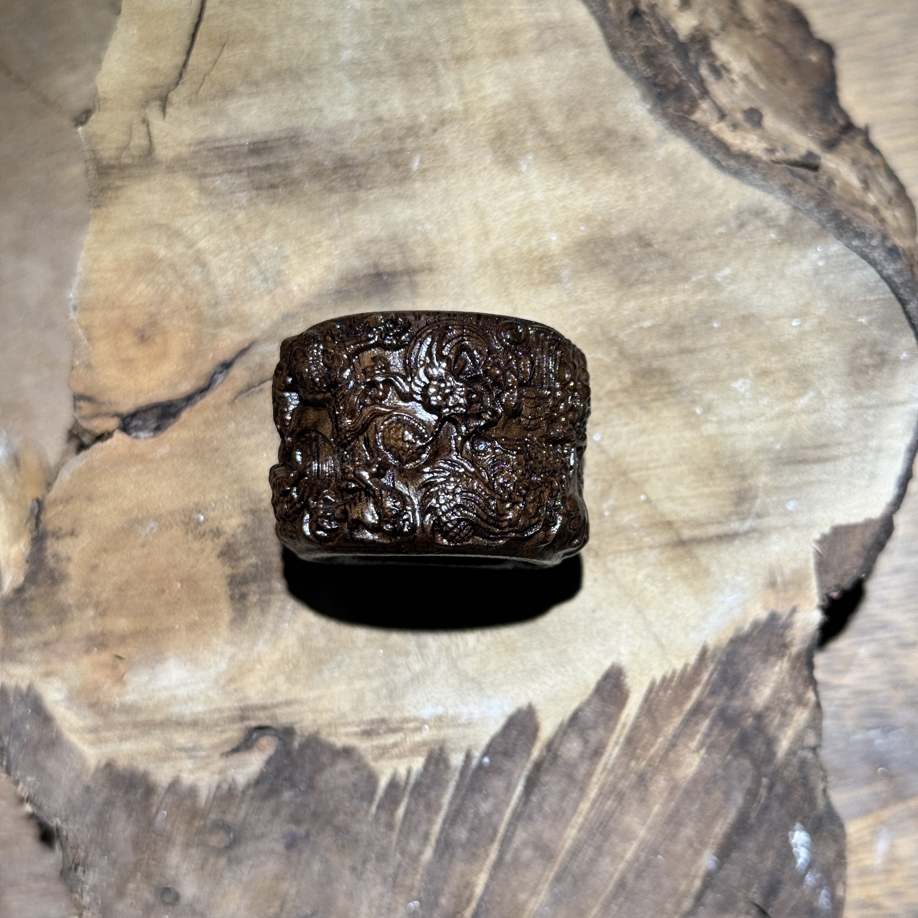 K357浮雕龙纹扳指+证书（无礼盒）