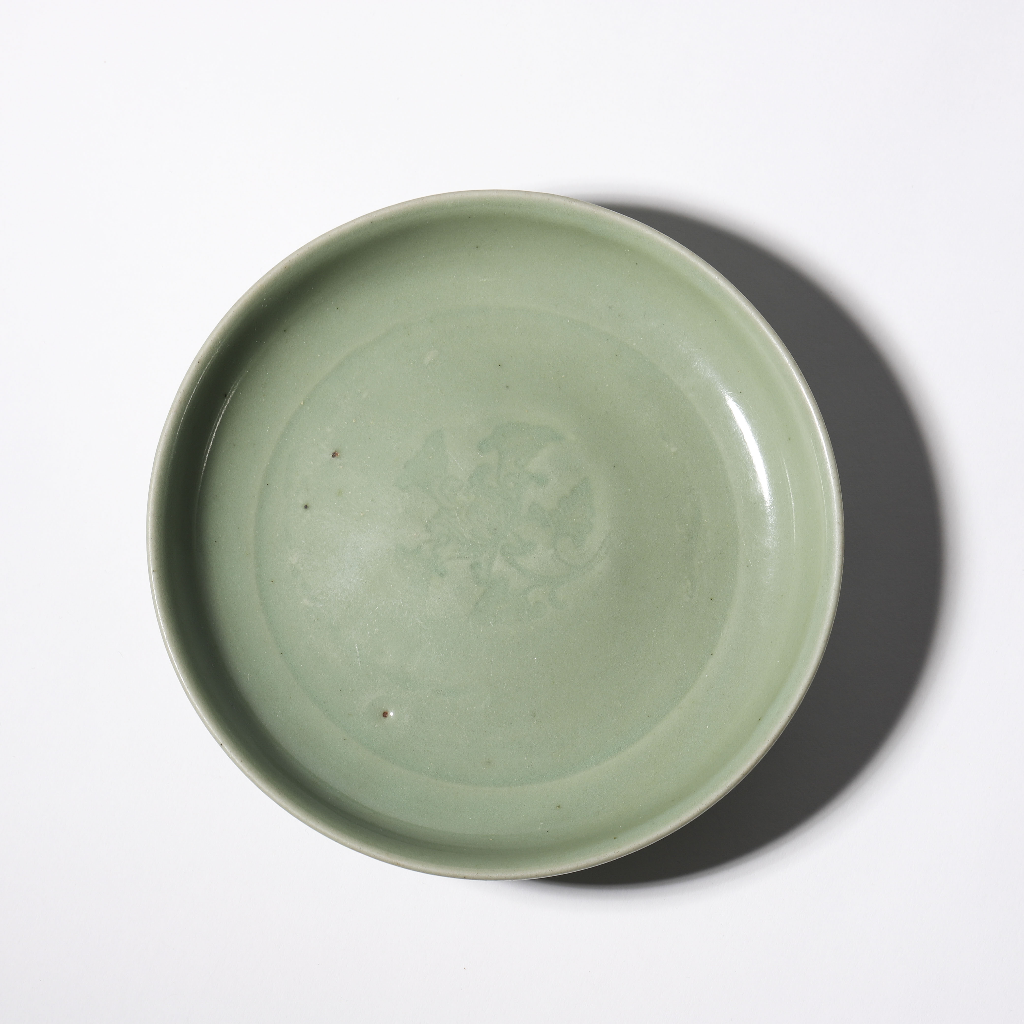 Lot9 明代 青釉印花洗【古董拍卖】