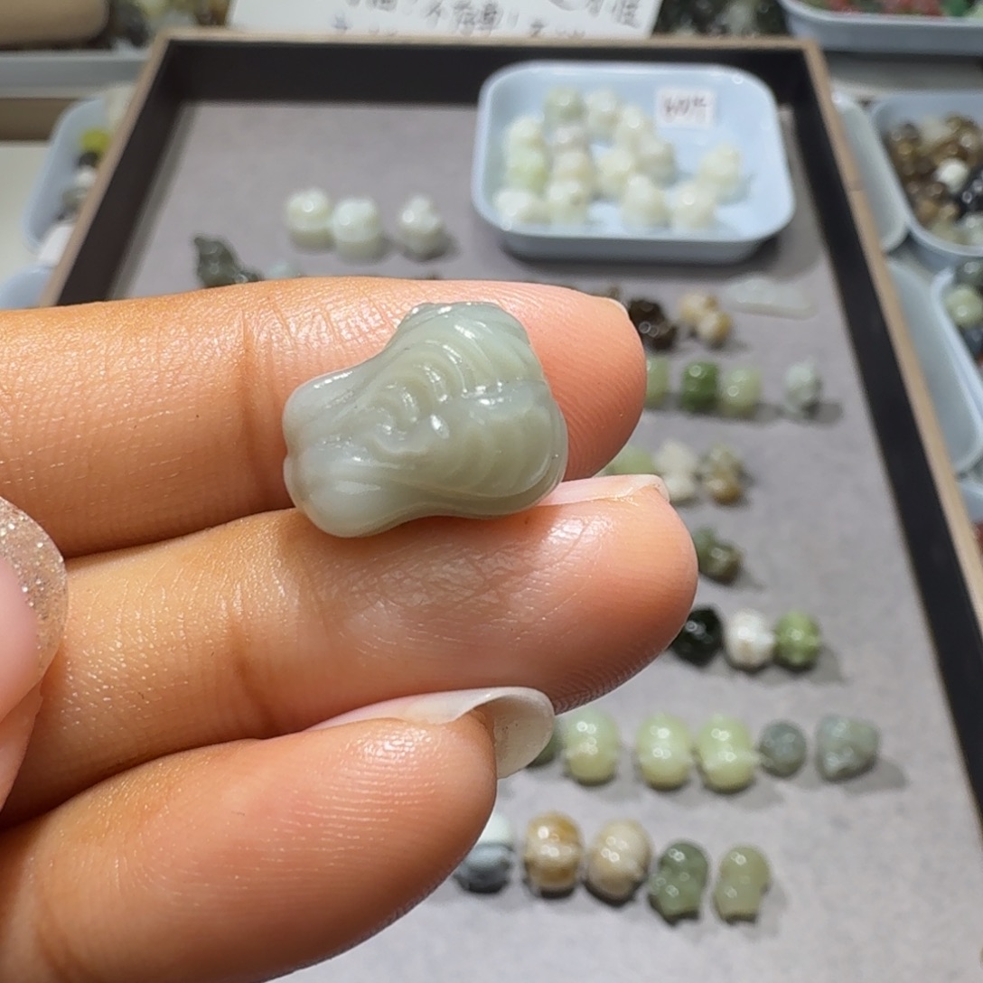 和田玉未镶嵌珠宝奇石