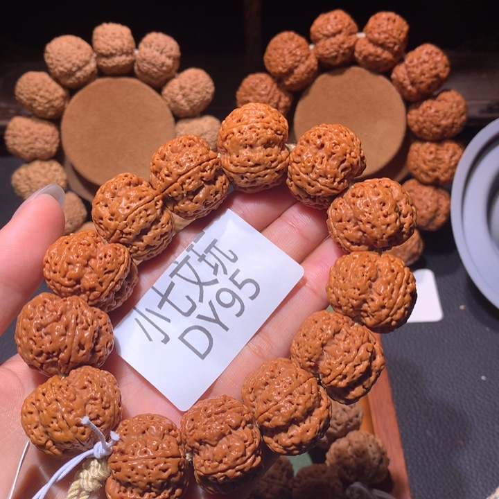 幻***月手串金刚菩提24+麒麟梅花