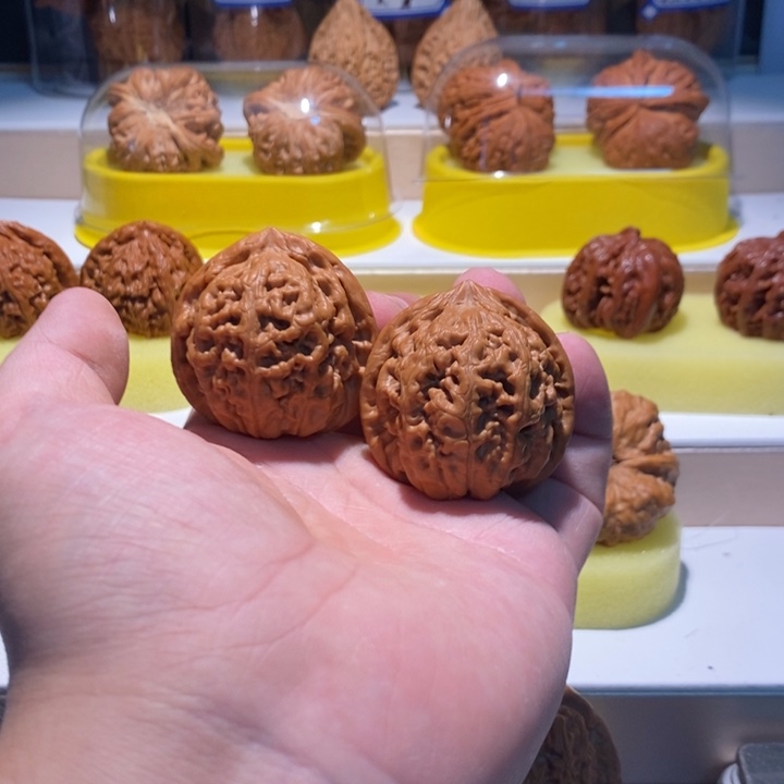 阳***阳吊坠文玩核桃凤凰台