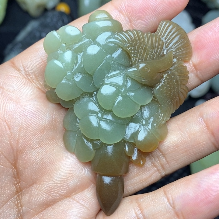 颈饰未镶嵌和田玉