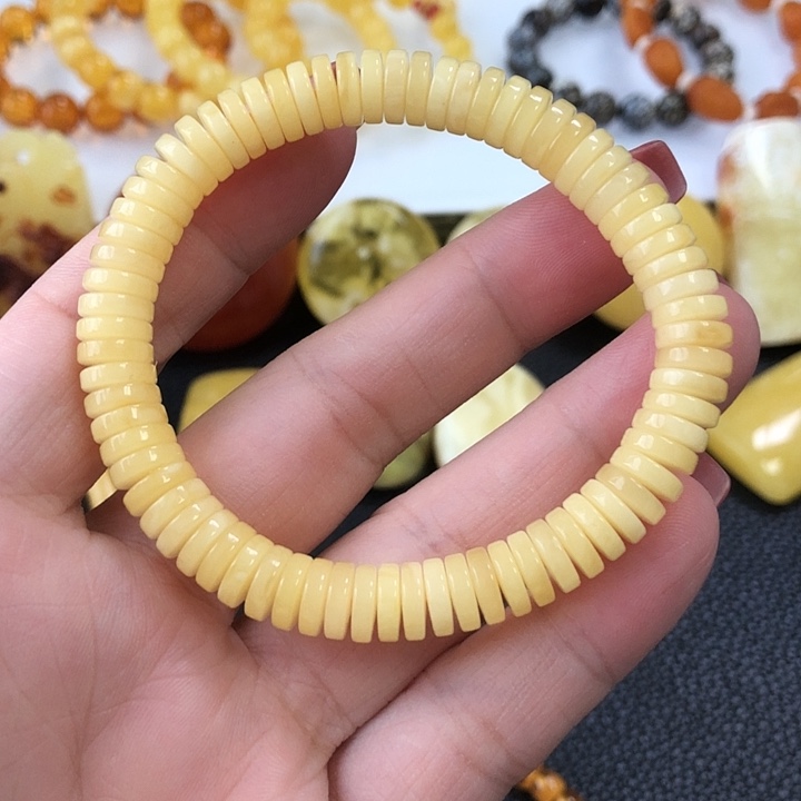 未镶嵌琥珀手链鸡油黄