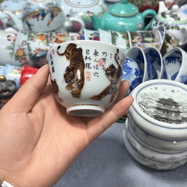 景德镇陶瓷手工艺品
