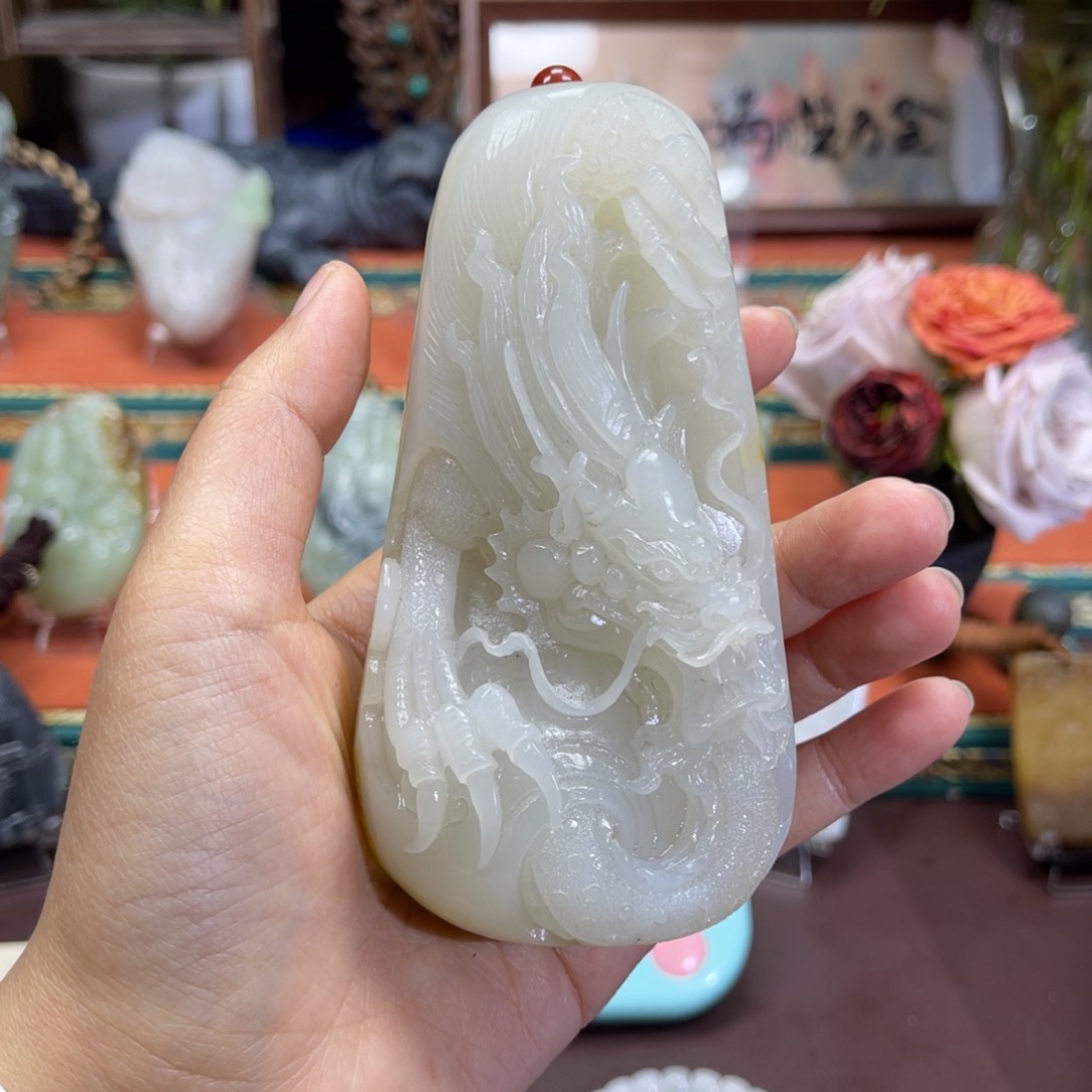 和田玉未镶嵌挂件玉***人