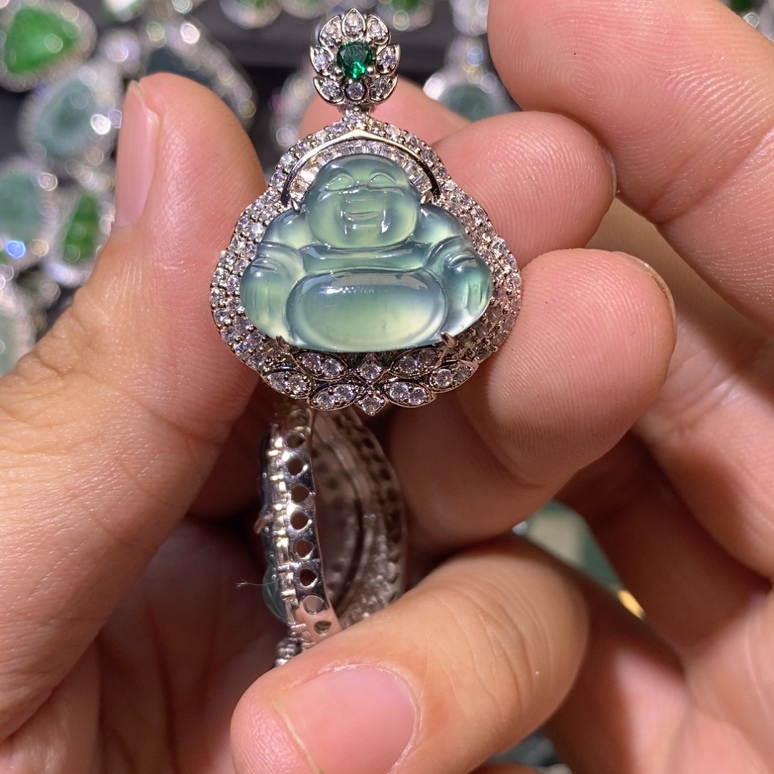 翡翠未镶嵌颈饰天然