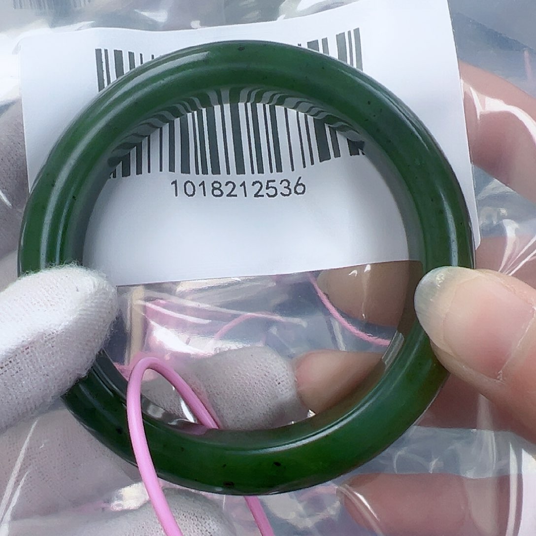 和田玉（碧玉）手镯未镶嵌56包容