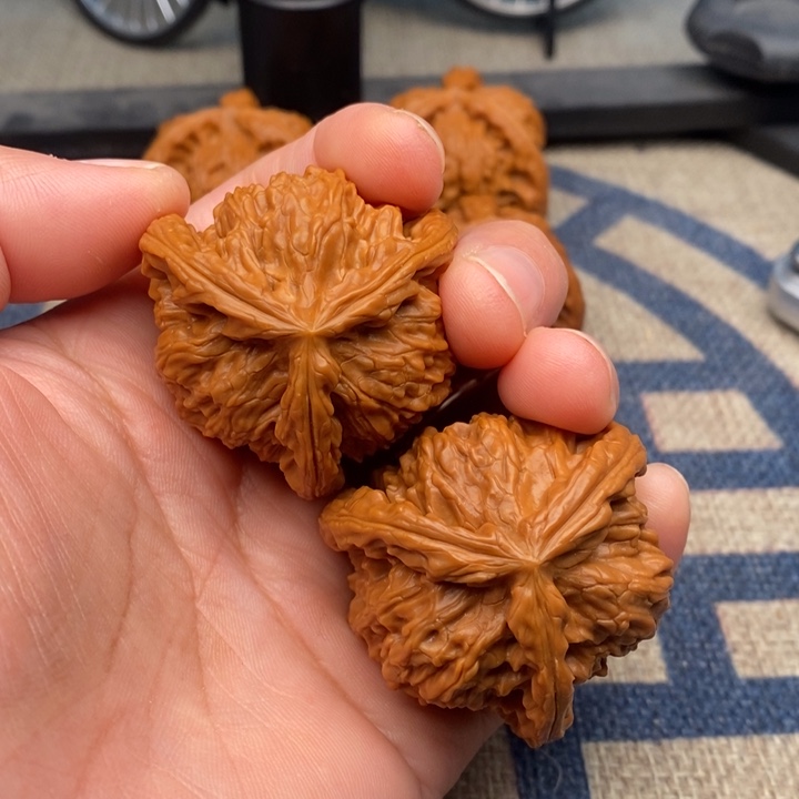 吊坠文玩核桃东*三棱