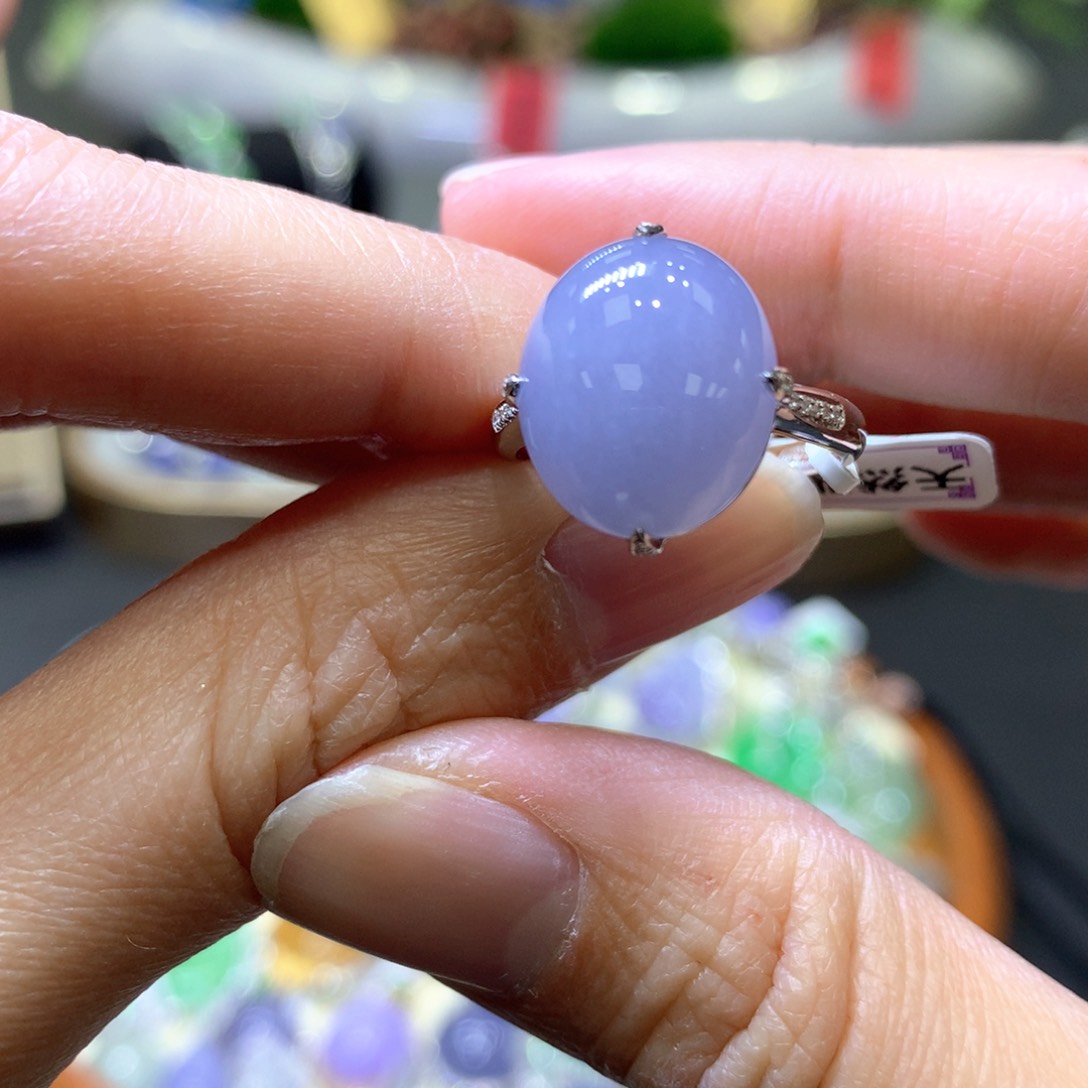 【闪购商品】翡翠颈饰18K金镶嵌翡翠吊坠项链