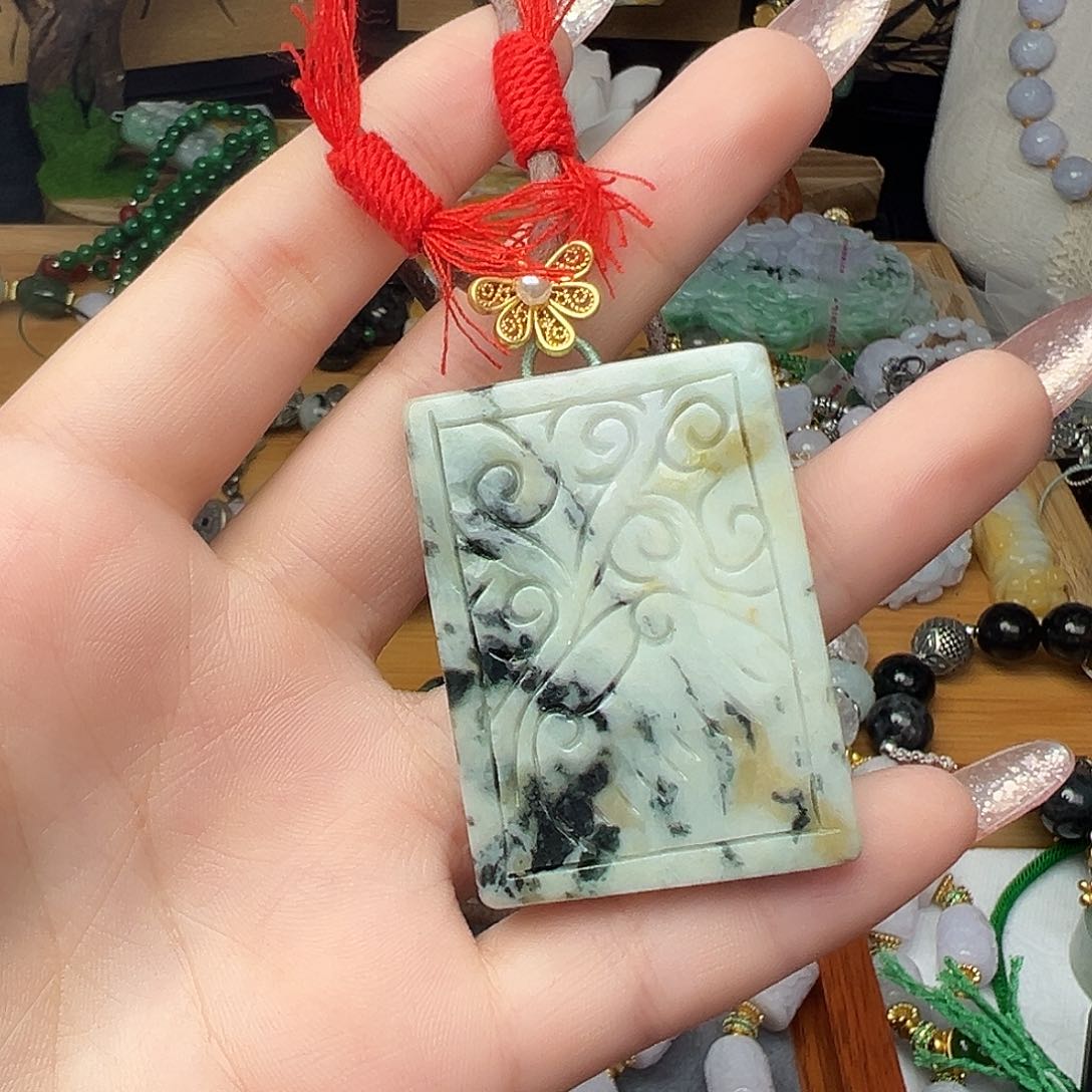 翡翠吊坠(赠链)未镶嵌吊坠7