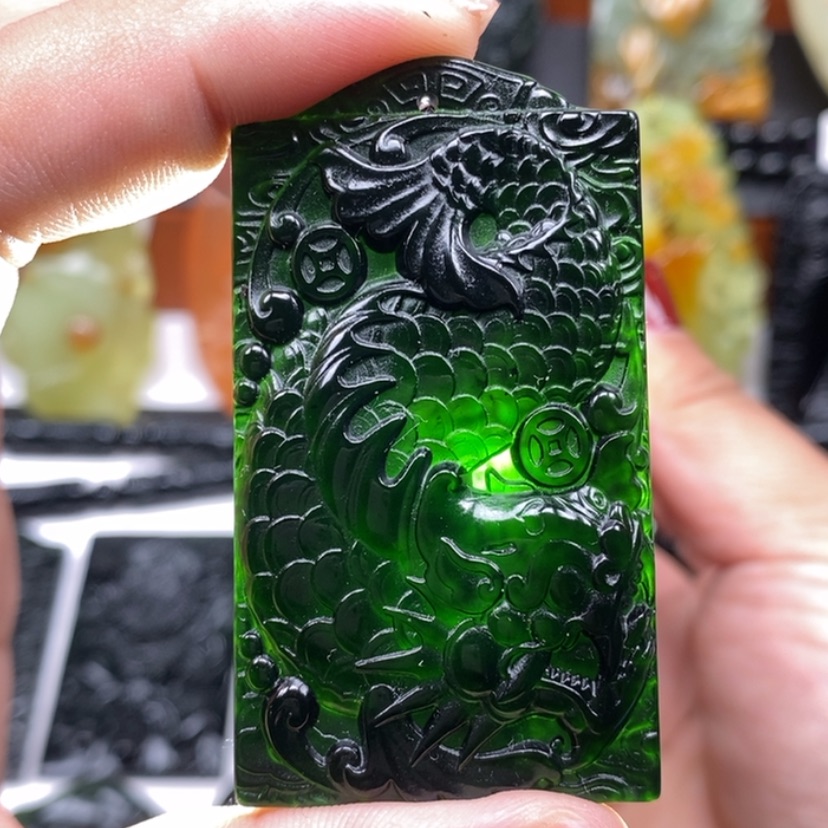 【闪购商品】蛇纹石玉颈饰未镶嵌