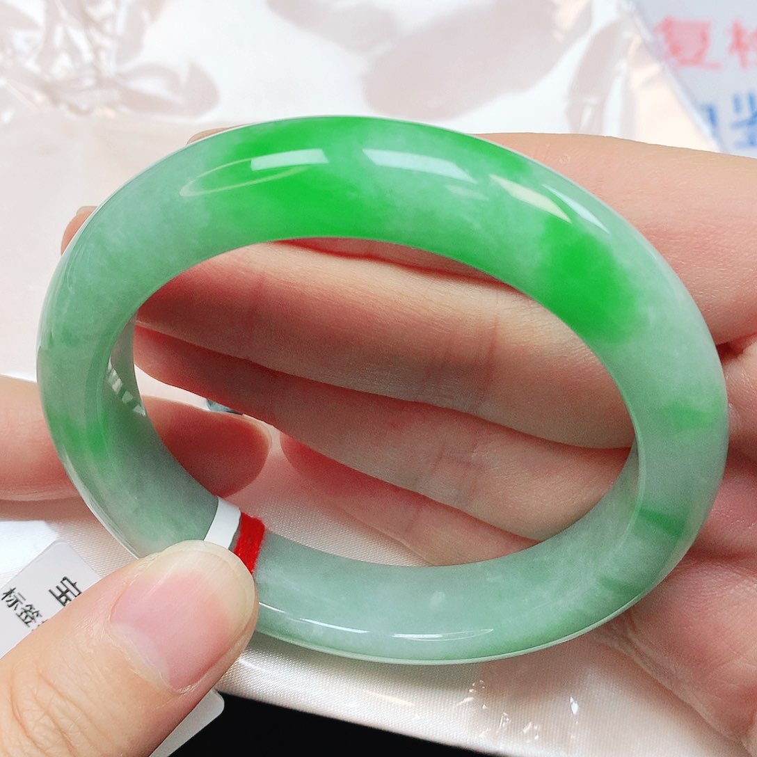 未镶嵌手镯翡翠抖音068