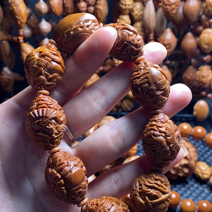 橄榄核吊坠整身钟馗