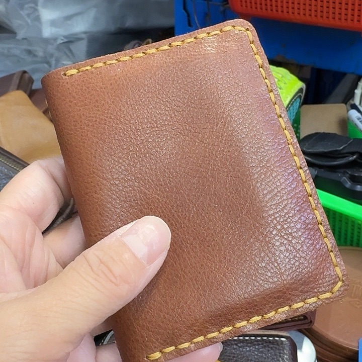 棕色头层牛皮六个卡位