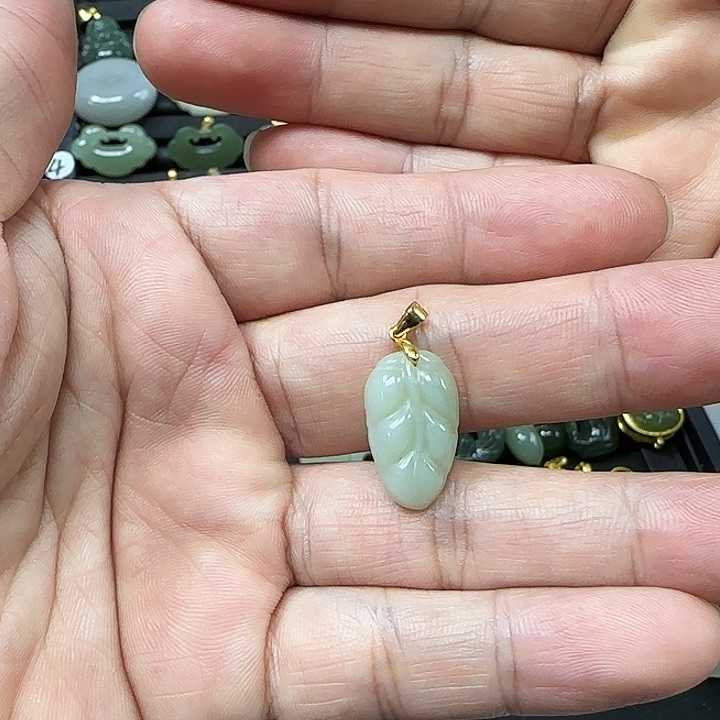 和田玉吊坠(不含链)银S925镶嵌