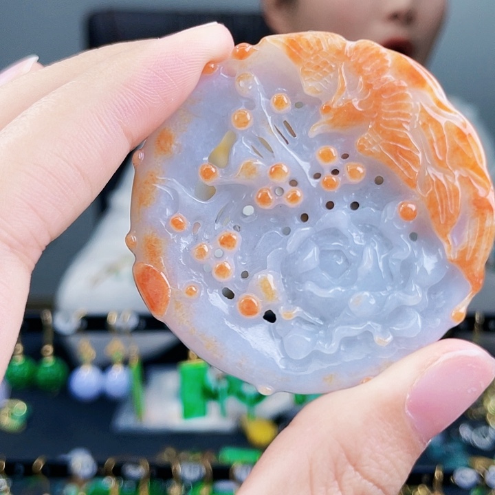 翡翠颈饰未镶嵌饰品