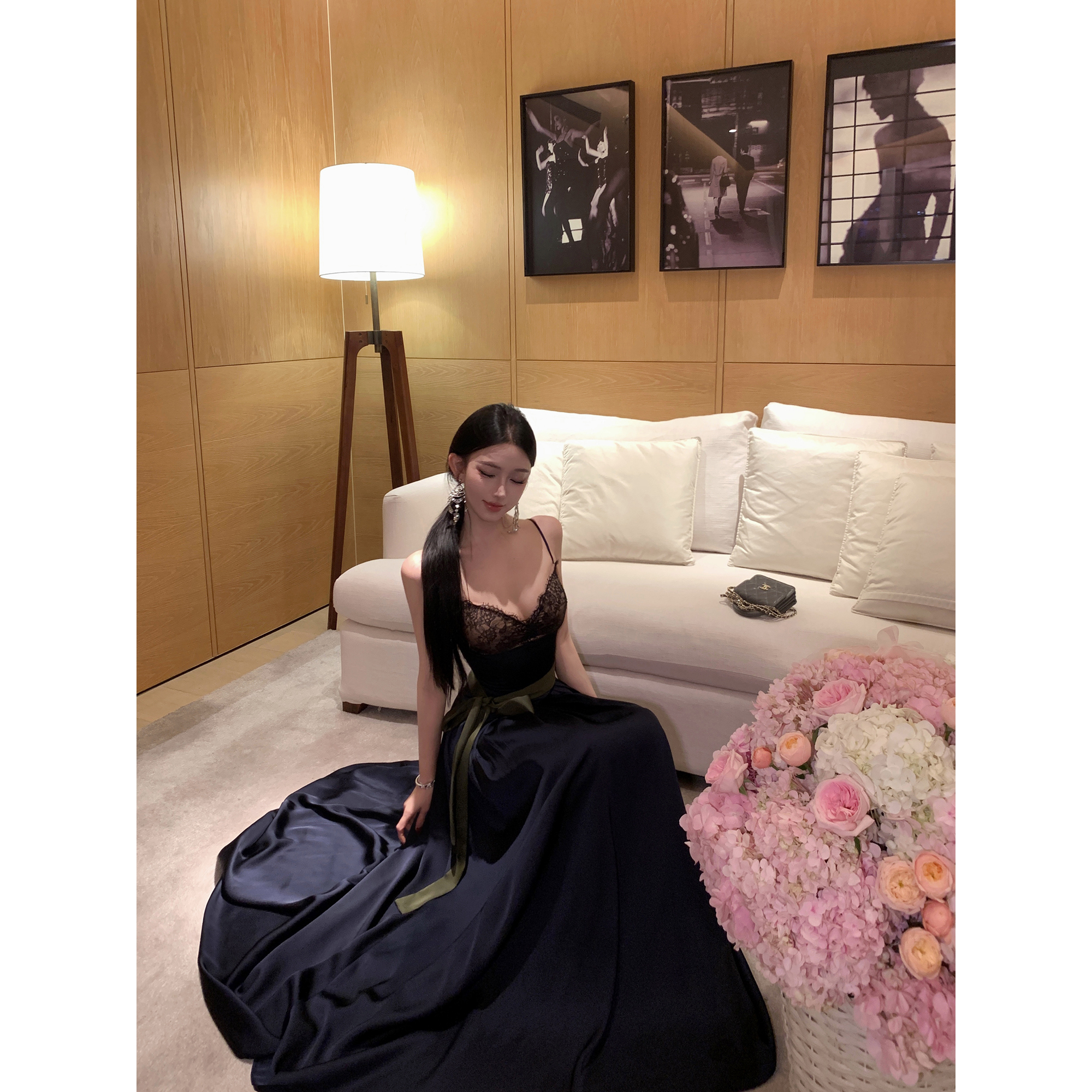 JAYKY YANG【暮光贝瑟妮】大裙摆拼接蕾丝吊带裙带胸垫收腰连衣裙