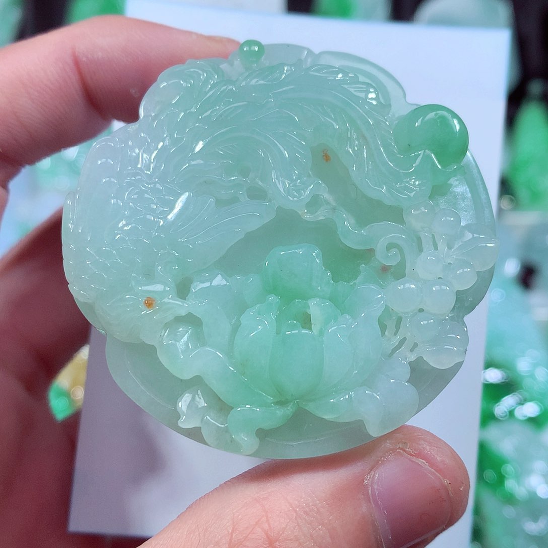 翡翠颈饰未镶嵌缅甸翡翠