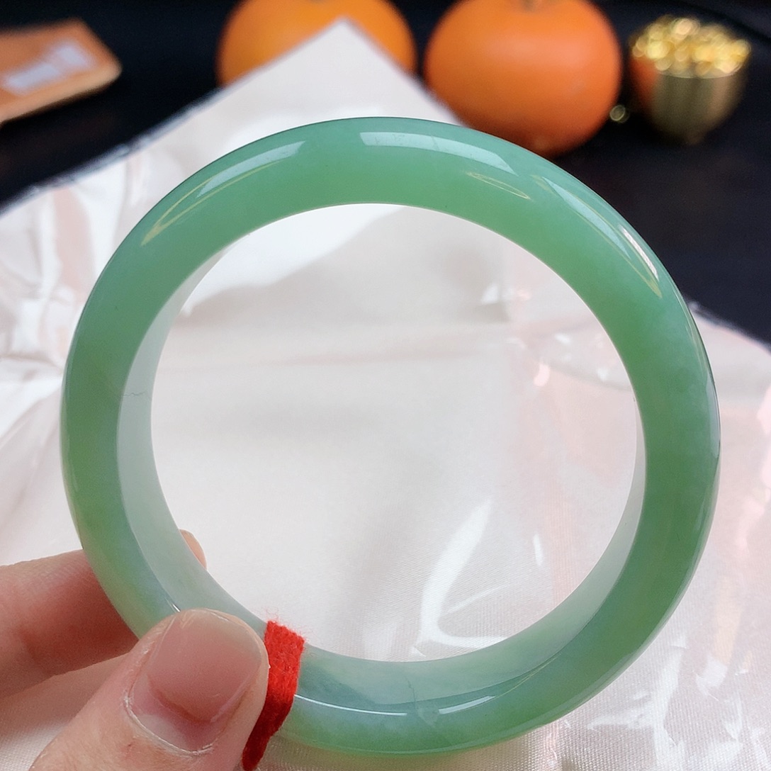 翡翠手镯未镶嵌57圈2409