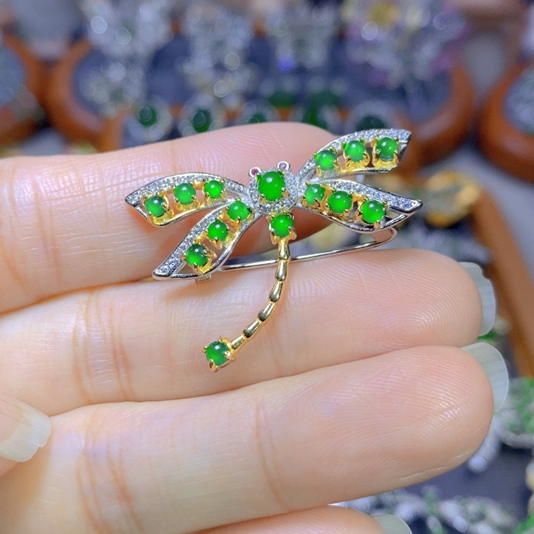 翡翠颈饰银S925镶嵌天然翡翠