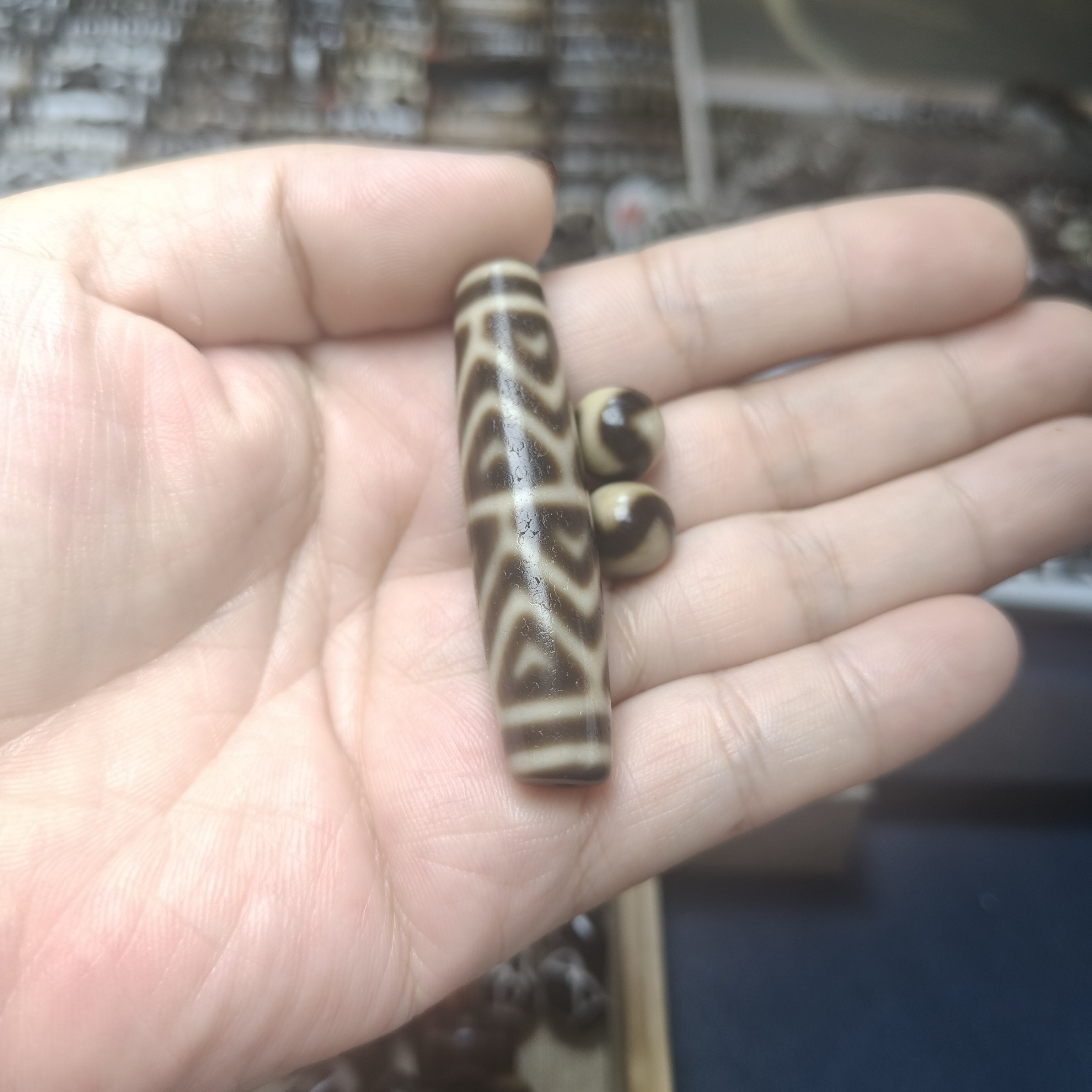 玛瑙玉髓天珠颈饰