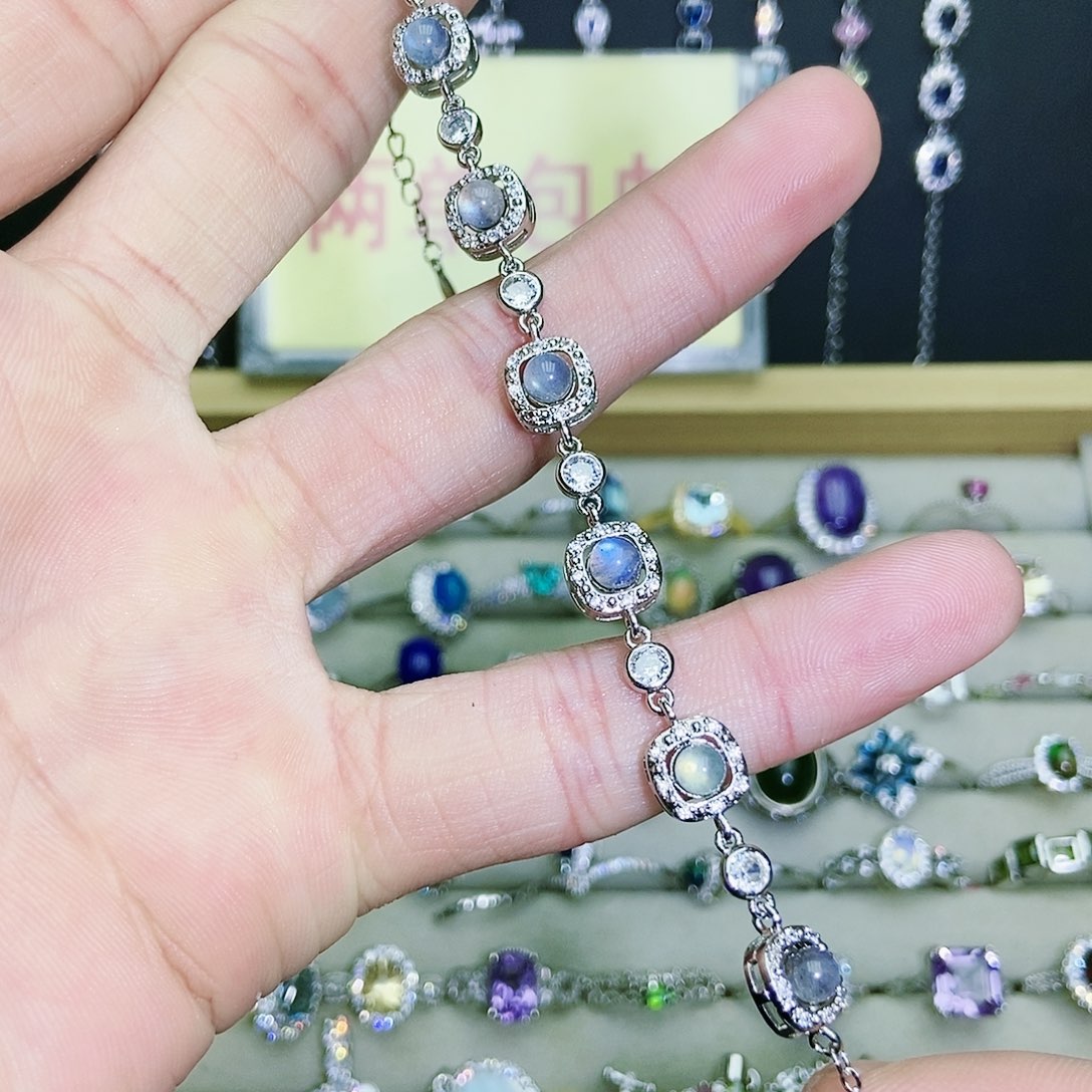【闪购商品】未镶嵌手链月光石