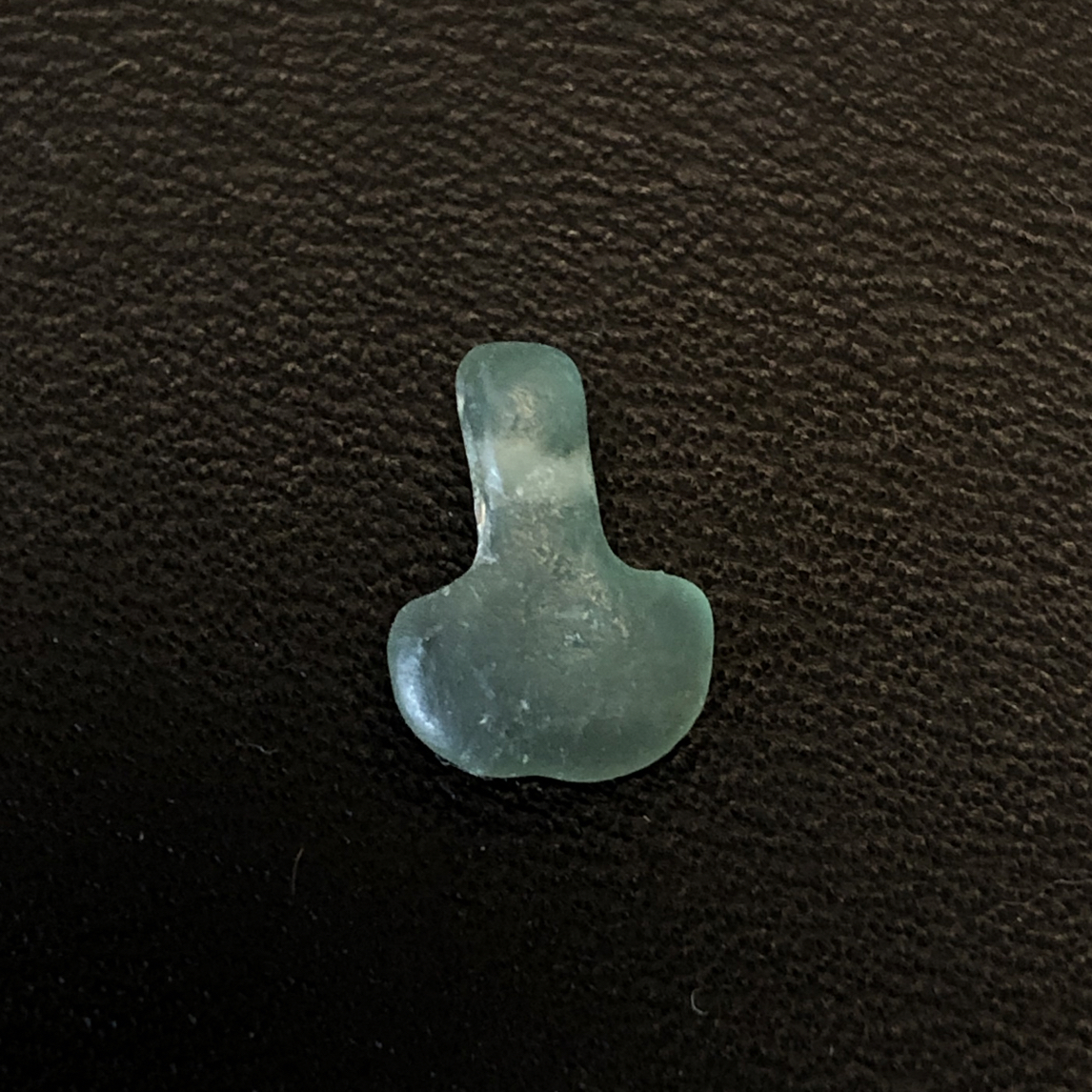 绿色符山石鱼尾型侧挂