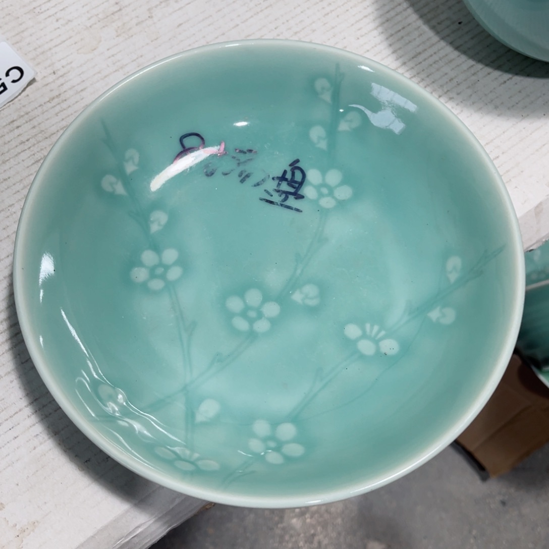 瓷片哈哈哈哈回家哈哈哈哈哈