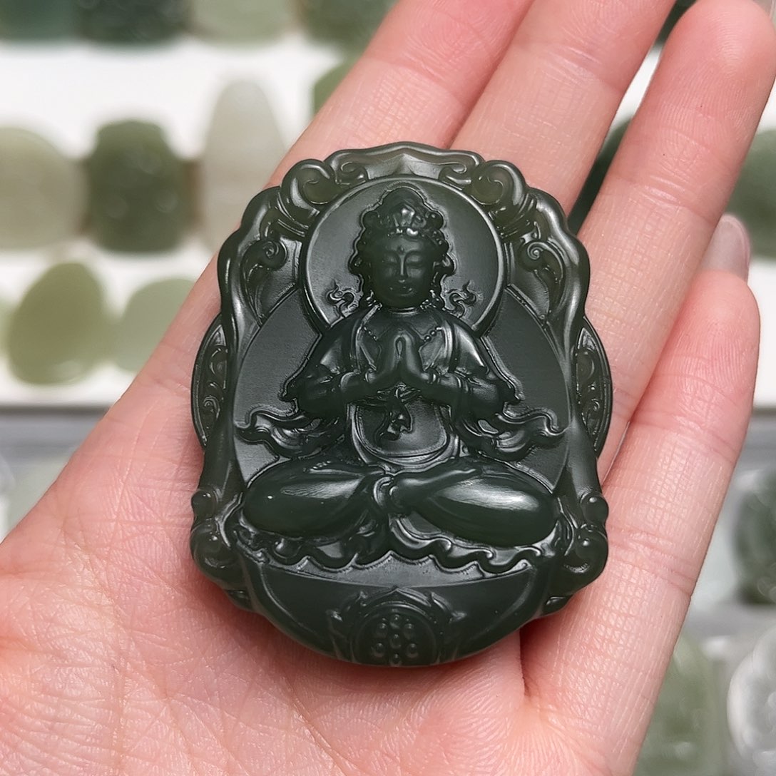 和田玉颈饰未镶嵌