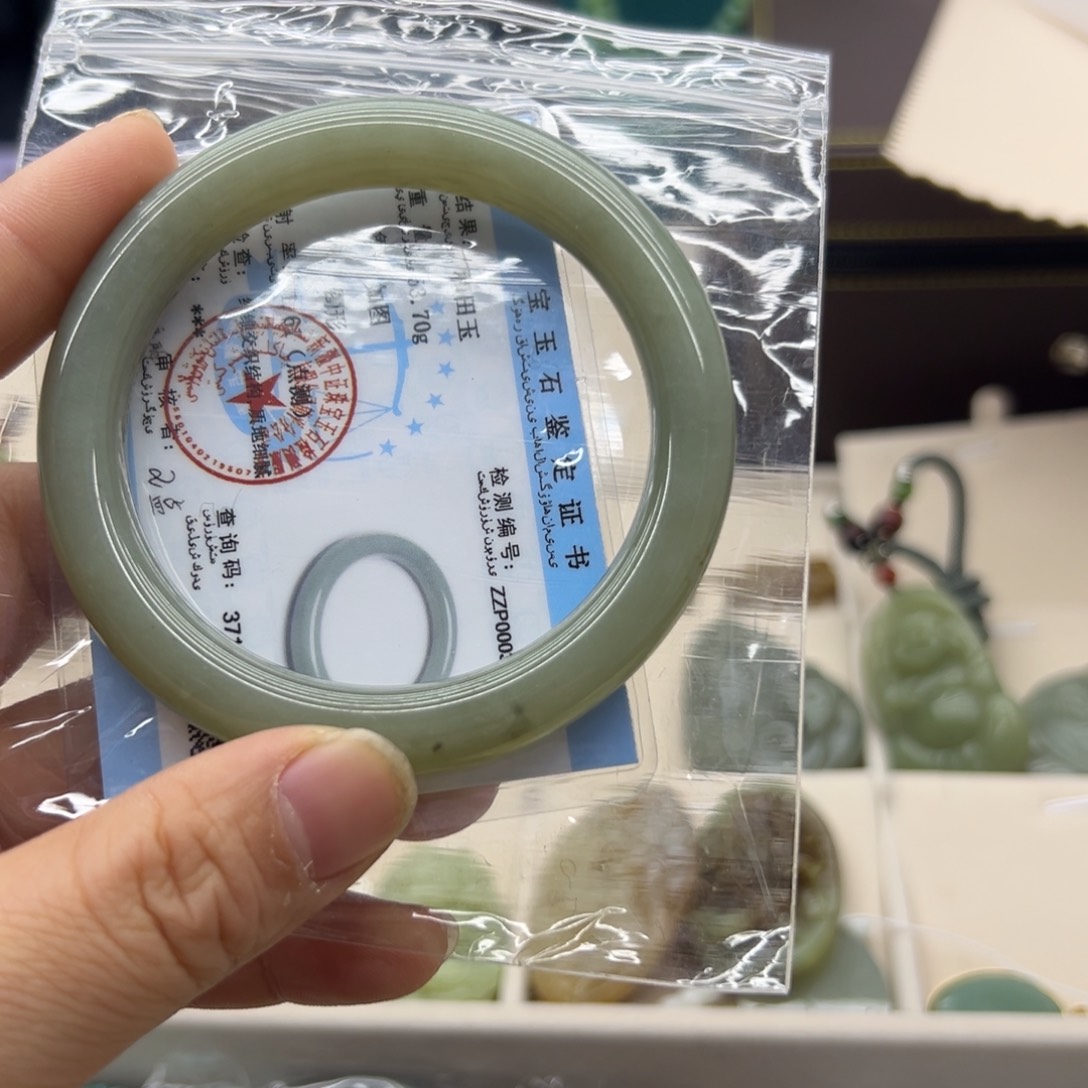 和田玉未镶嵌手镯蝌58.5圈围A353