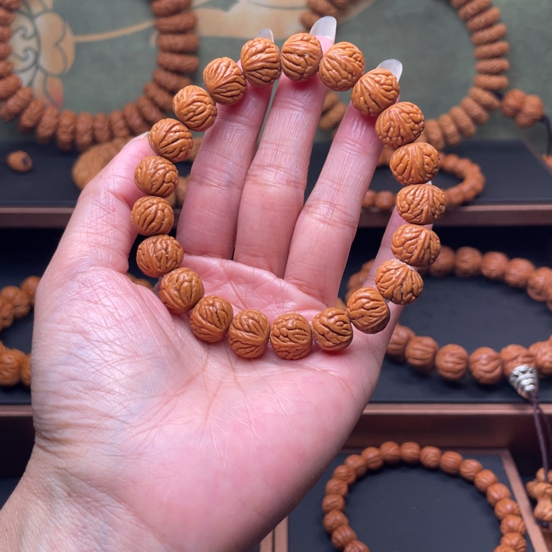 桃核手串12小金豆