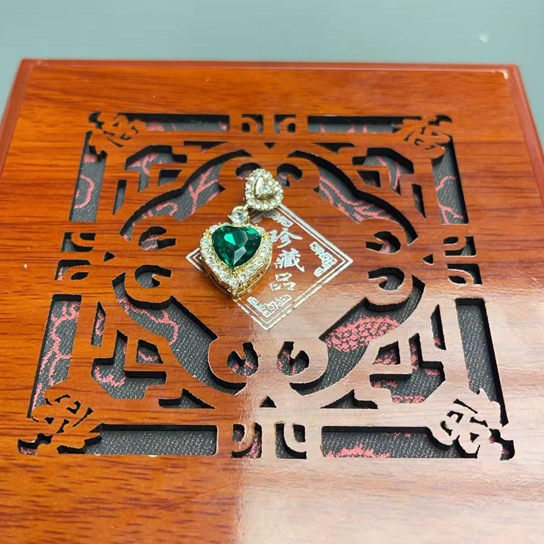 c132 高端精品饰品