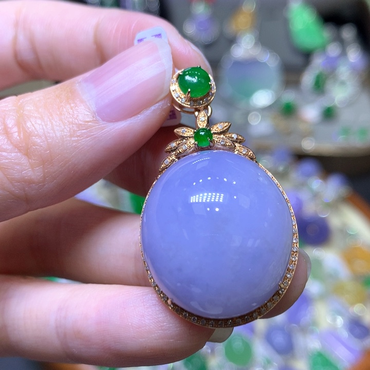 【闪购商品】翡翠颈饰18K金镶嵌翡翠吊坠项链