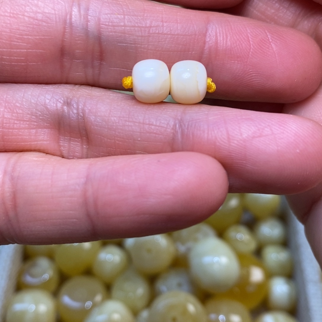 琥珀未镶嵌裸石蜜蜡配珠