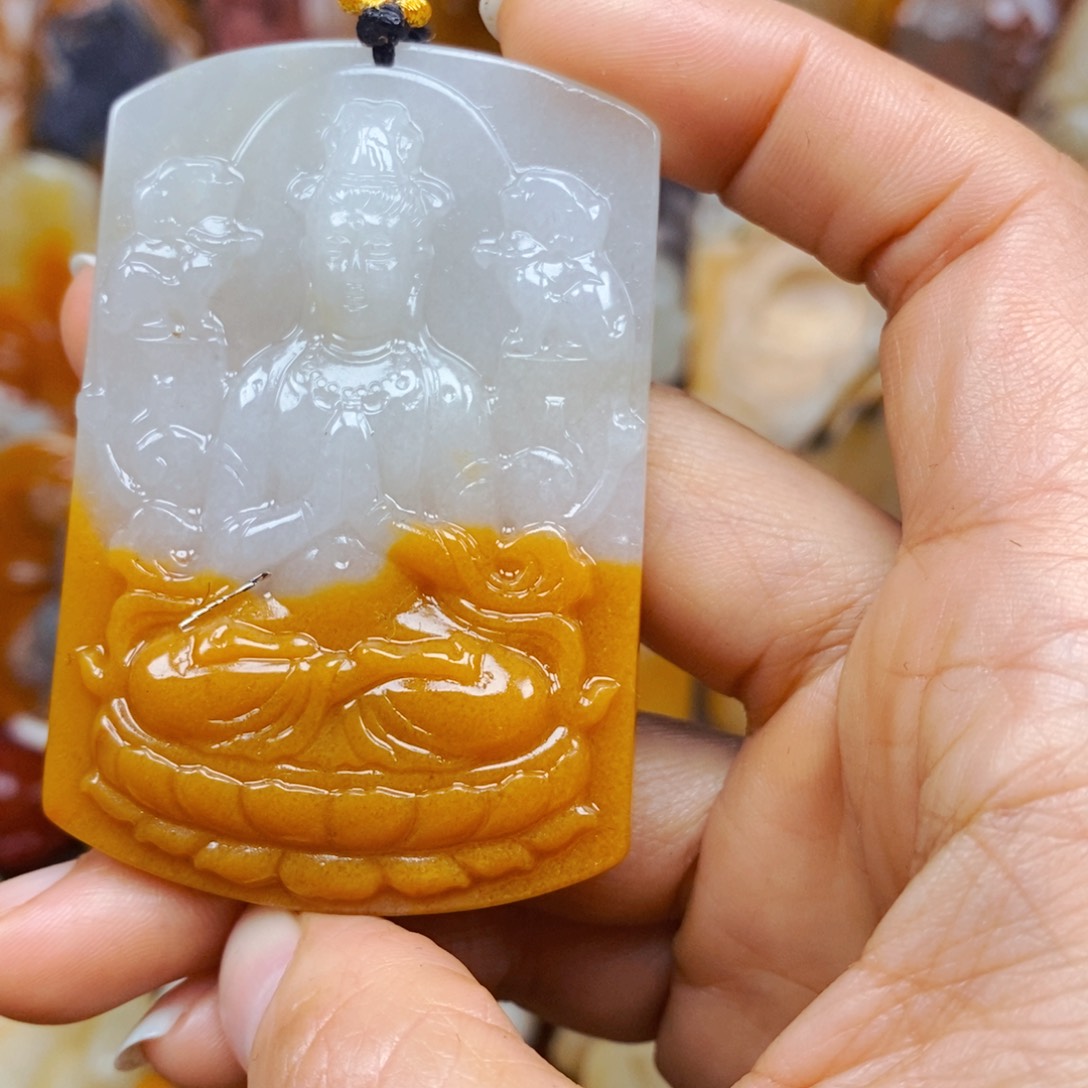 石英质玉（黄龙玉）颈饰未镶嵌