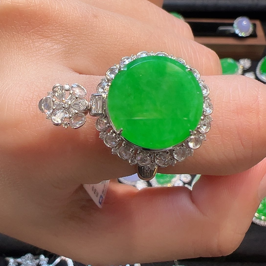 翡翠颈饰18K金镶嵌收货48小时鉴赏期